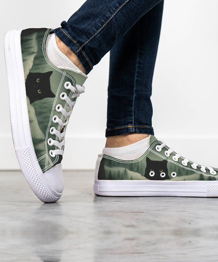 Yule Cat Lowtops - The Pagan Grimoire